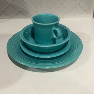 Turquoise 4 piece fiesta ware!